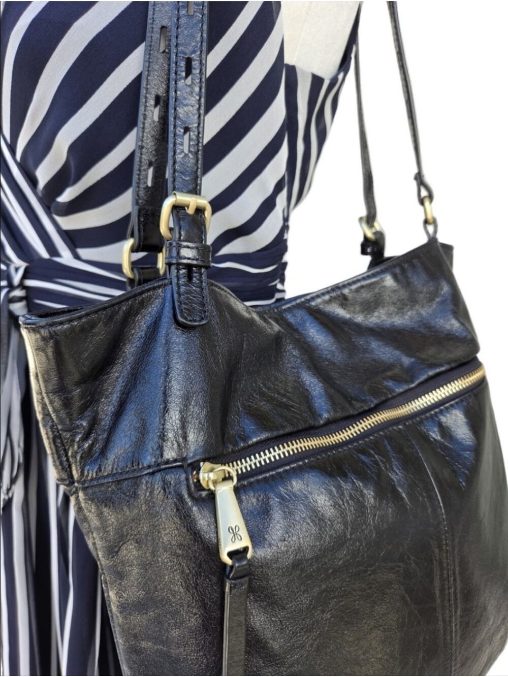 HOBO Black Polished Leather Shoulder Tote Bag with Brass Hardware - Picture 14 of 16